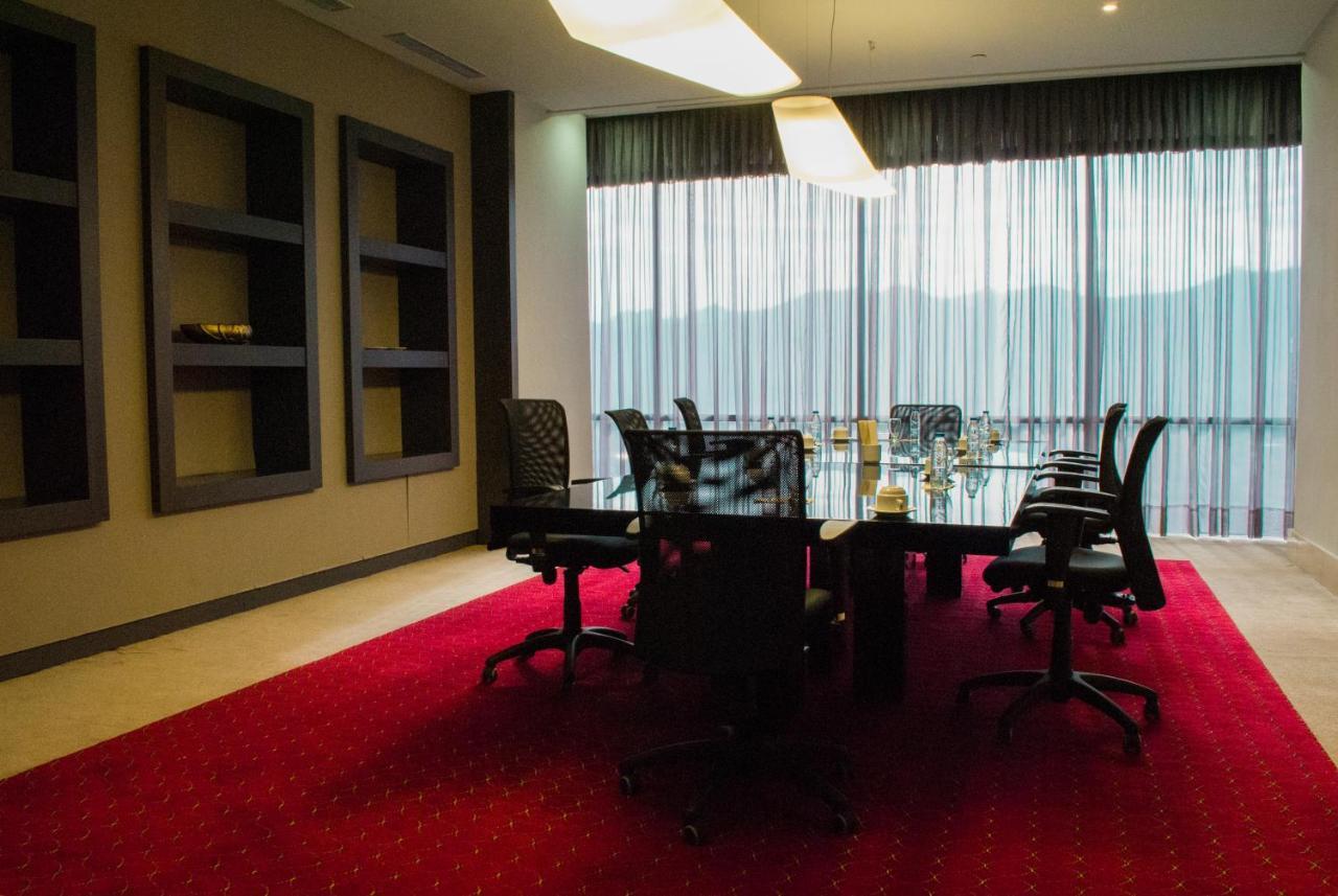 Hesperia Wtc Valencia Hotel Luaran gambar